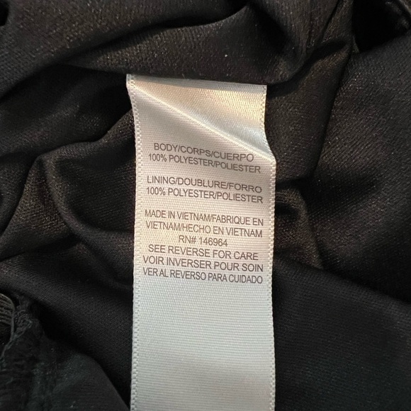 Julia Jordan Black Long Sleeve Tie Neck Jumpsuit. Size 6. - Picture 12 of 16